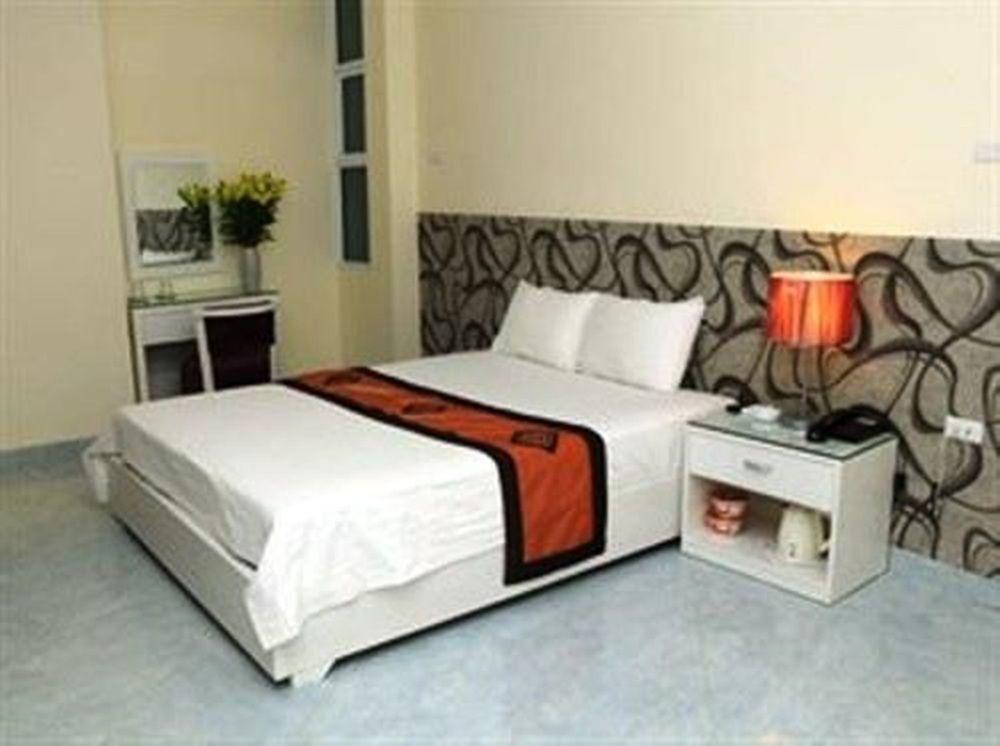 Phu Nhuan Hotel Hanoi Zewnętrze zdjęcie